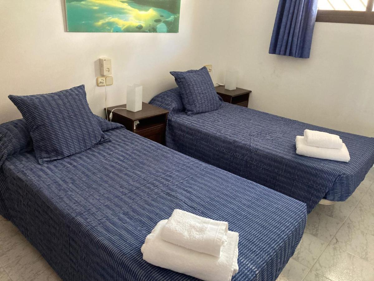 Appartamento Golden Bay Roses Esterno foto